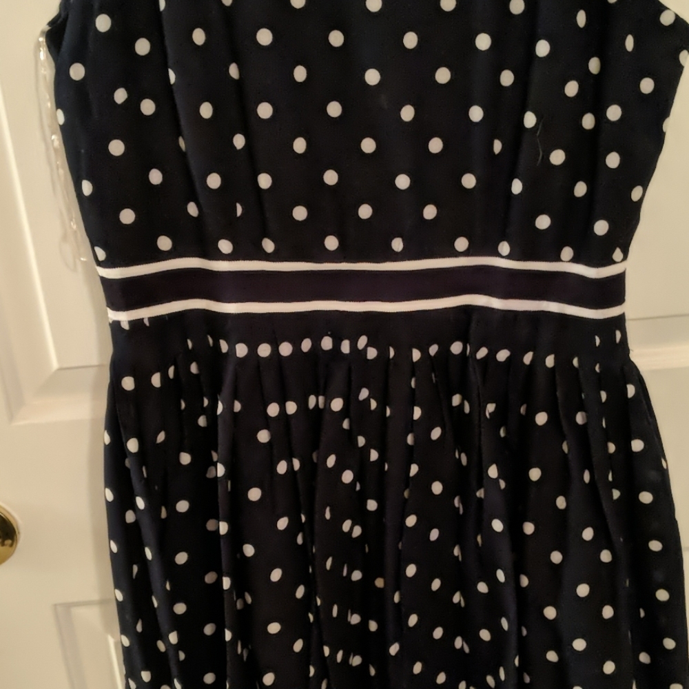 Dress - Picture 3 of 3
